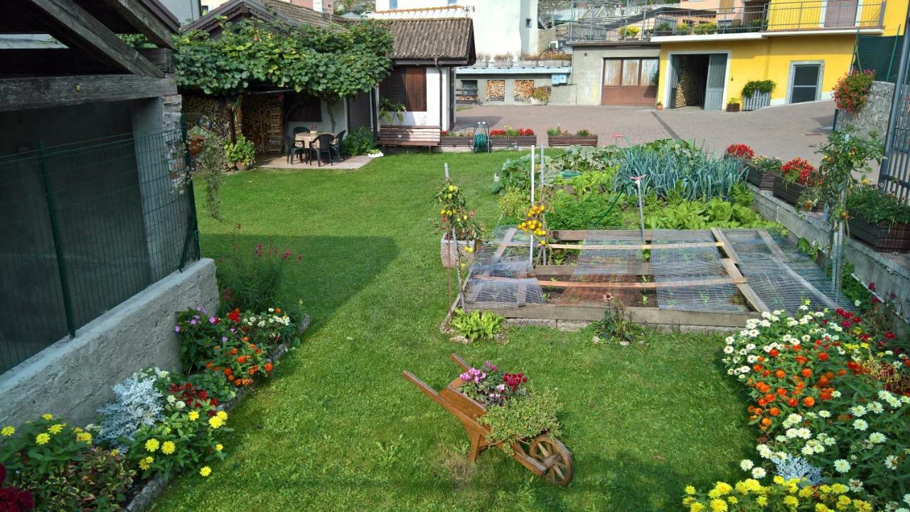 Casa Luca E Cristina Villa Mezzolago Luaran gambar